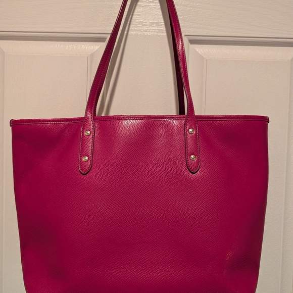 Coach Crossgrain Leather Fuschia City Zip Tote - Picture 10 of 13